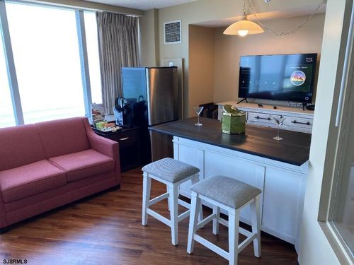 2805-1515 Boardwalk, Atlantic City, NJ, 08401-7012 | Card Image