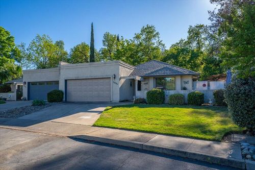 2861 Shotwick Trl, Redding, CA, 96002-1857 | Card Image