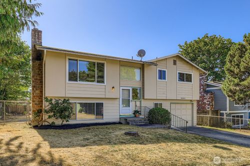 12635 Ne 154th St, Woodinville, WA, 98072-7996 | Card Image