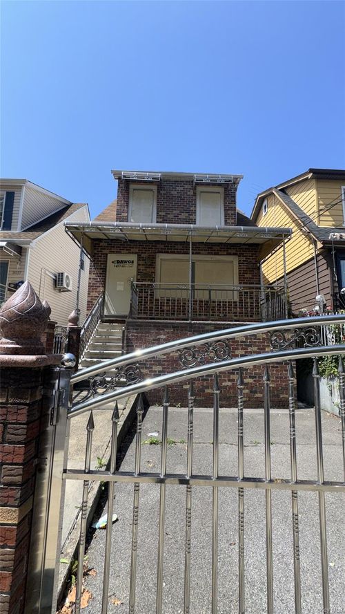 3019 Mickle Avenue, New York, NY, 10469 | Card Image