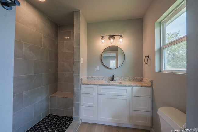 234 Gaiety Ln, House other with 3 bedrooms, 2 bathrooms and null parking in Kirby TX | Image 24
