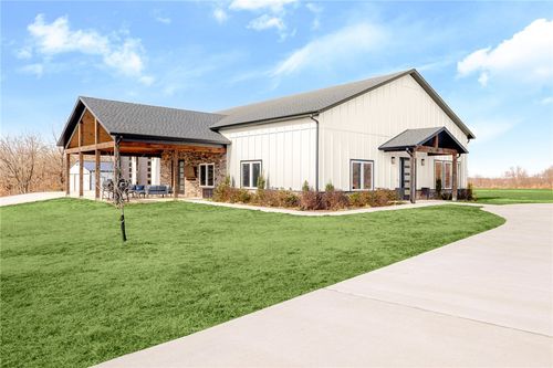 1529 Ardemagni Rd, Tontitown, AR, 72762-9324 | Card Image