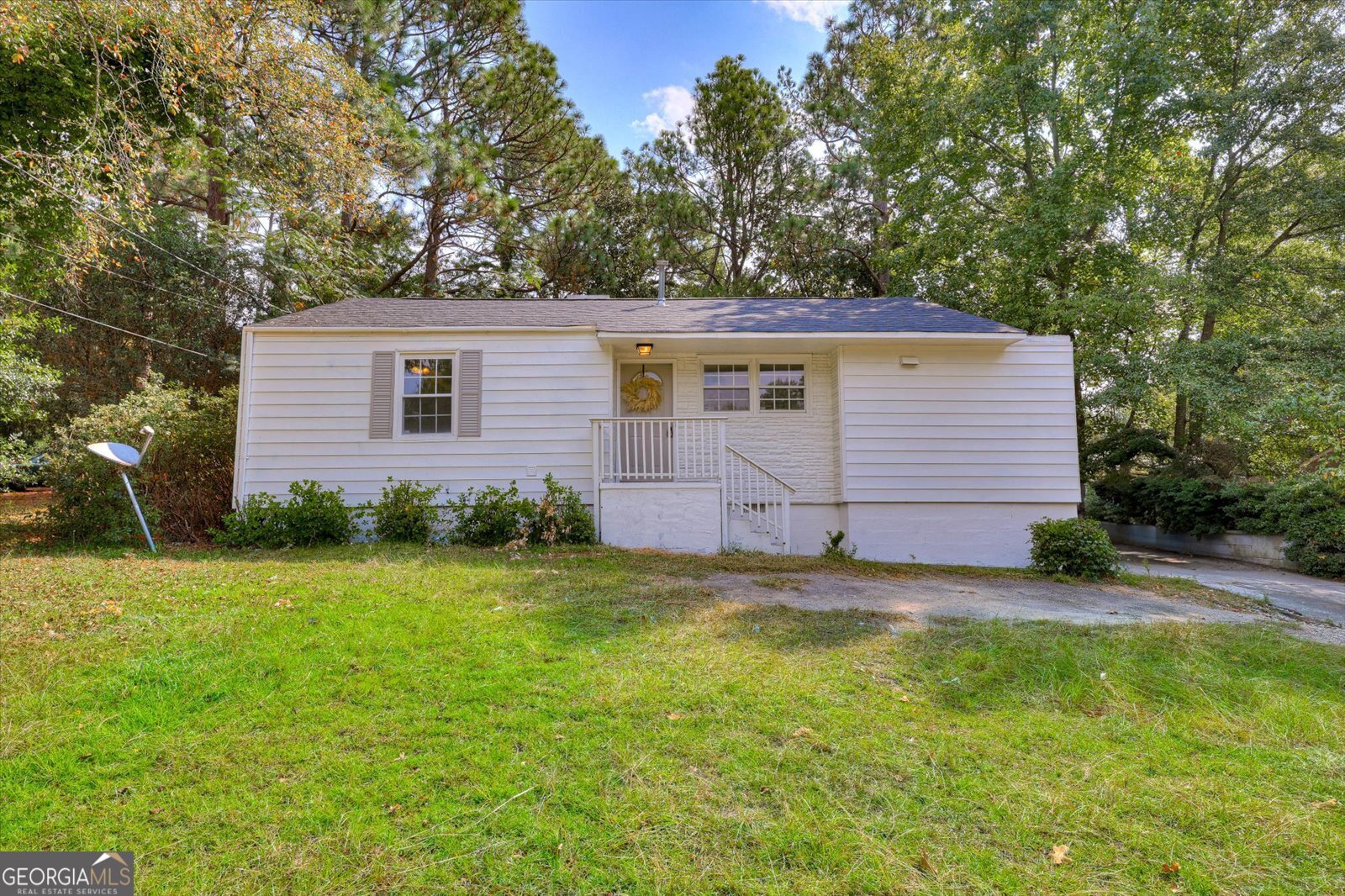 Buttercup Trl, Lawrenceville, GA 30046