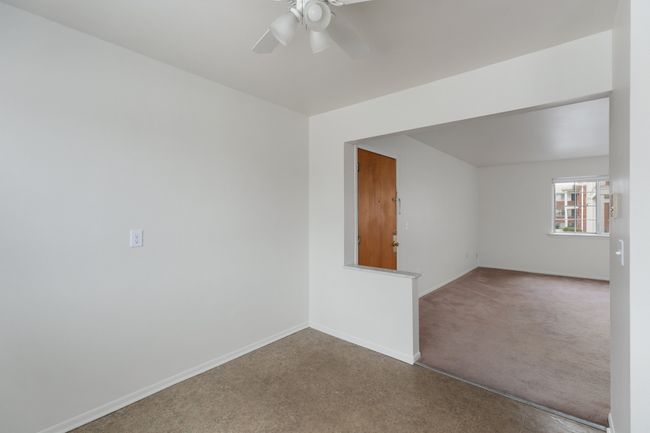 N2 - 8160 Crestview Dr, Condo with 1 bedrooms, 1 bathrooms and null parking in Sterling Heights MI | Image 6