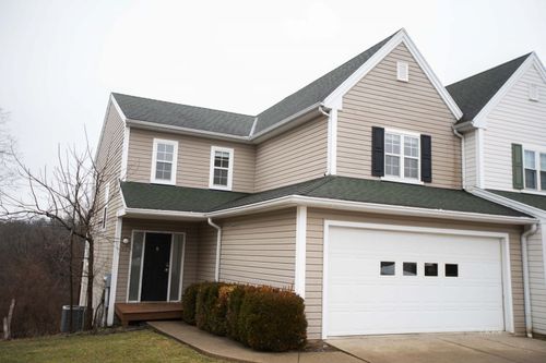 55 Westfield Pl, Athens, OH, 45701-3856 | Card Image