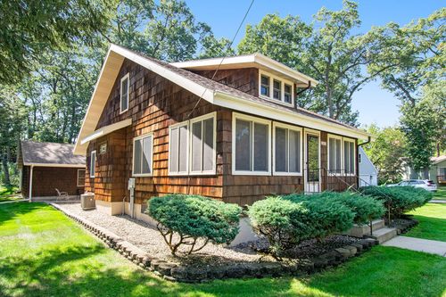 2301 Oakenwald Dr, Long Beach, IN, 46360-1647 | Card Image