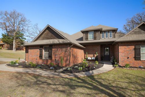 3630 Riverwood Lane, Edmond, OK, 73034 | Card Image