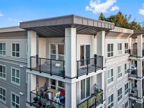 419 - 9655 King George Blvd, Condo with 2 bedrooms, 2 bathrooms and 1 parking in Surrey BC | Card Image