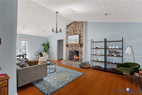 5031 Pennbrook Dr, Chesterfield, VA, 23832-8273 | Card Image