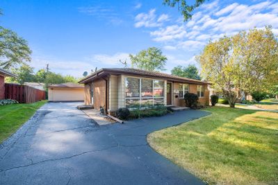 16 S Phelps Avenue, House other with 3 bedrooms, 2 bathrooms and 2 parking in Arlington Heights IL | Image 2