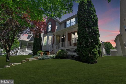 9678 Royal Crest Cir, FREDERICK, MD, 21704-7867 | Card Image