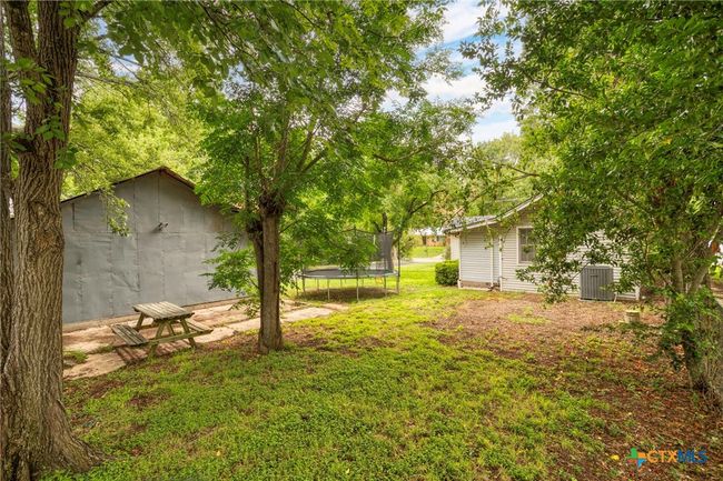 921 S Laurel Ave, House other with 3 bedrooms, 1 bathrooms and null parking in Luling TX | Image 20