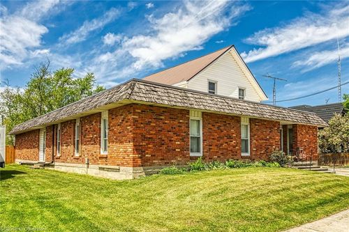 17 Erie Ave N, Fisherville, ON, N0A1G0 | Card Image
