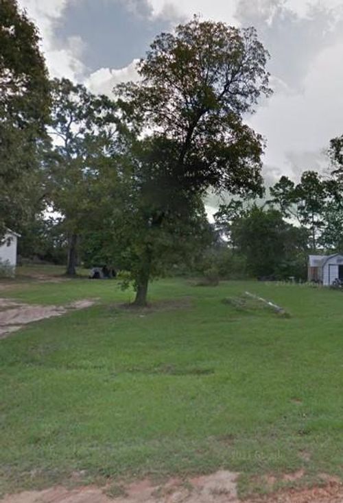 882 Lone Oak Dr, Oakhurst, TX, 77359-6825 | Card Image