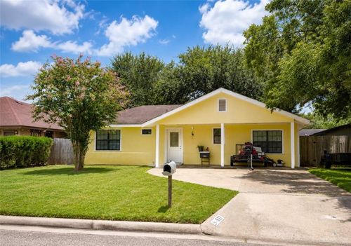 627 W 5th St, Weslaco, TX, 78596-5809 | Card Image