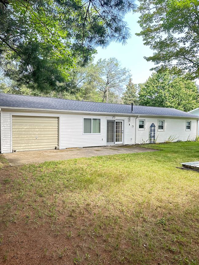 8884 South St, House other with 2 bedrooms, 1 bathrooms and null parking in Saint Helen MI | Image 21