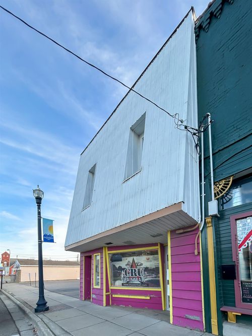 718 E Mount Morris St, Mount Morris, MI, 48458-2086 | Card Image