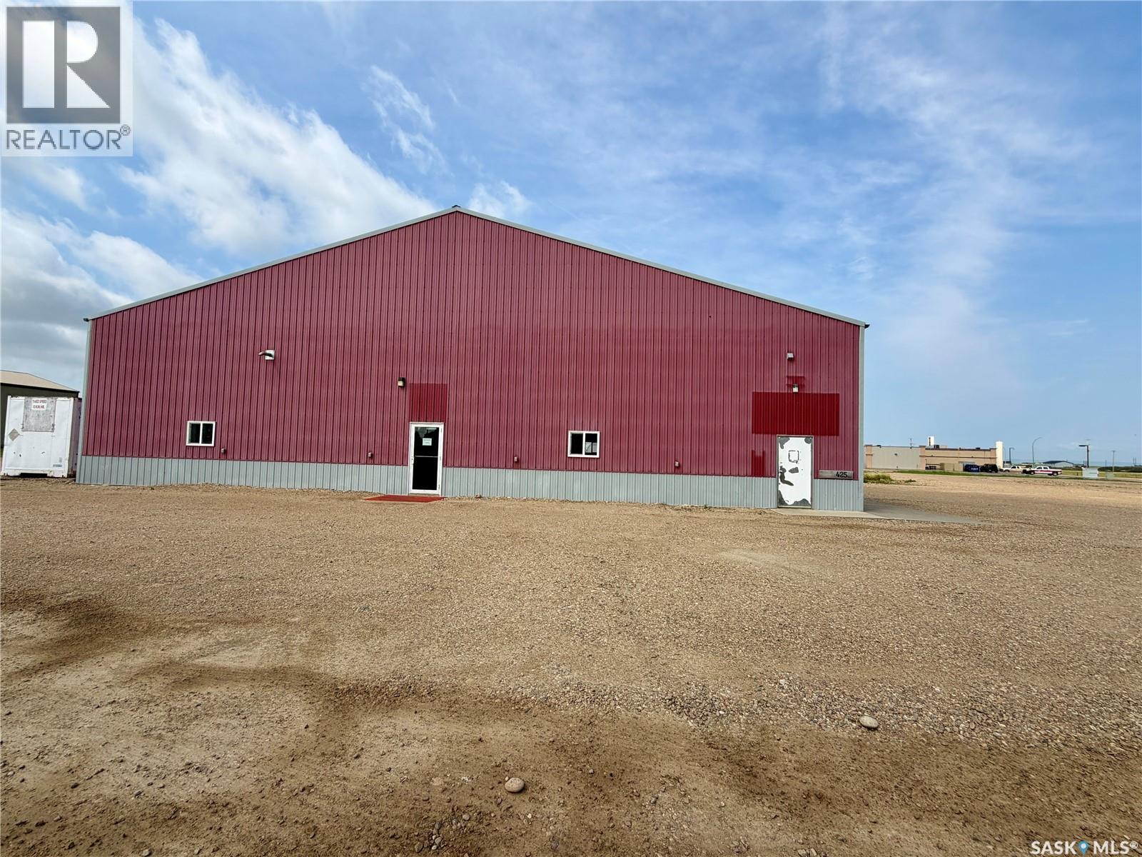 Commercial Sale in Shaunavon 2