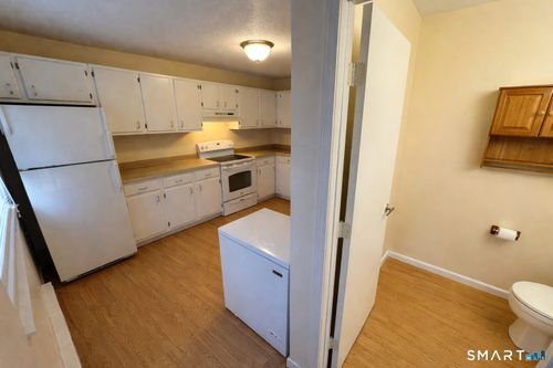 60-519 Scott Rd, Waterbury, CT, 06705-3772 | Card Image