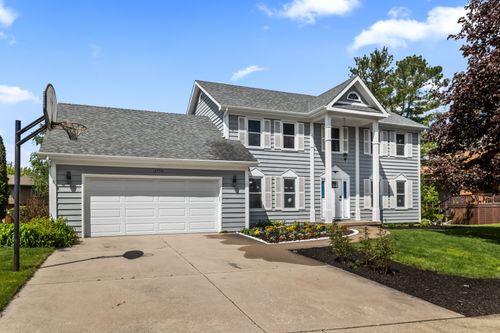 2490 Lakeside Dr, Aurora, IL, 60504-5846 | Card Image