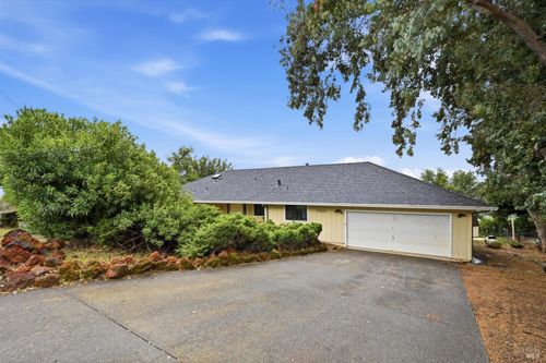 17312 Greenridge Rd, Hidden Valley Lake, CA, 95467-8267 | Card Image