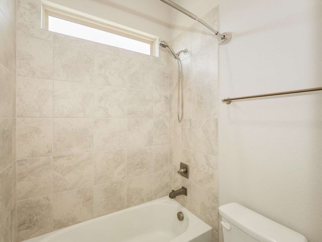 Jack-N-Jill Bathroom | Image 22