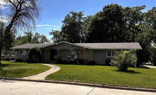 602 Kansas Ave Sw, Orange City, IA, 51041-1539 | Card Image