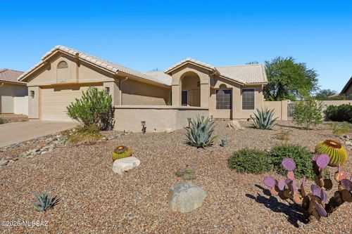 63858 E Poco Ln, Tucson, AZ, 85739-1302 | Card Image