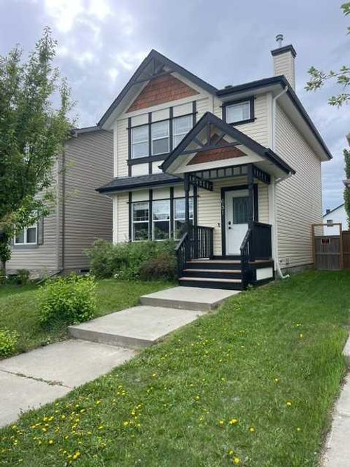 681 Evermeadow Road Sw, Calgary, AB, T2Y4W7 | Card Image