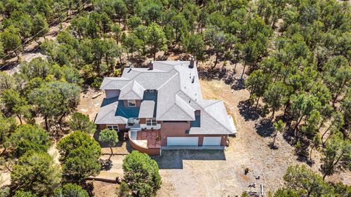 16 Coyote Ln, Pecos, NM, 87552-9018 | Card Image