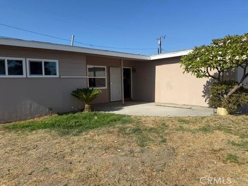 2563 E Crescent Dr, Anaheim, CA, 92801 | Card Image