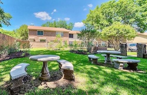 520 Pecan Acres Ct, Arlington, TX, 76013-7119 | Card Image