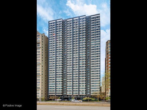 19bd-1440 Lake Shore Dr, CHICAGO, IL, 60610-1626 | Card Image