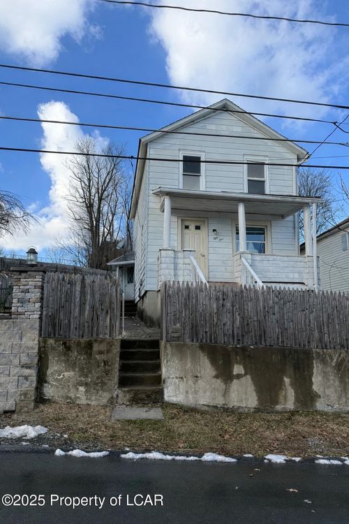 51 Barney St, Larksville, PA, 18651-1301 | Card Image