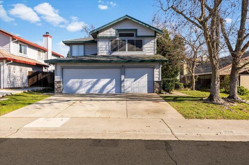 8608 Peach Blossom Way, Antelope, CA, 95843 | Card Image