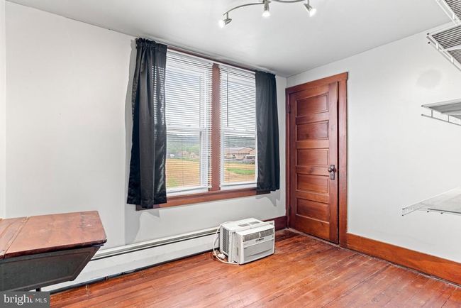 9054 William Penn Hwy, House other with 4 bedrooms, 2 bathrooms and null parking in MIFFLINTOWN PA | Image 33