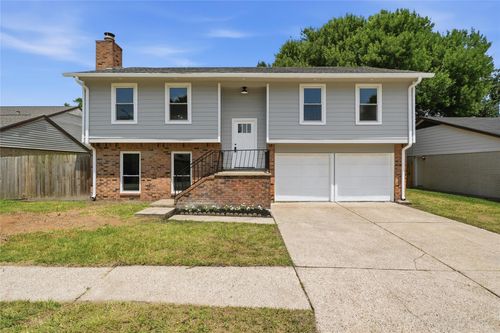 11330 Raven View Dr, Houston, TX, 77067-3304 | Card Image
