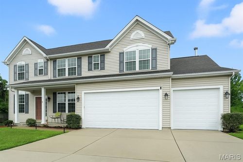 114 Brookfield Crossing Dr, Lake St Louis, MO, 63367-4410 | Card Image