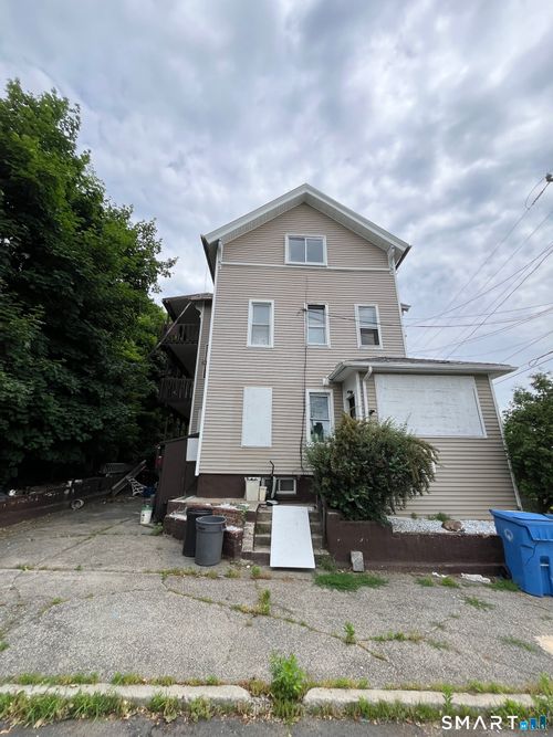 784 Stanley St, New Britain, CT, 06051-2073 | Card Image