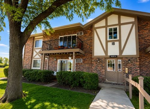101-9S220 Frontage Rd, Willowbrook, IL, 60527-2642 | Card Image