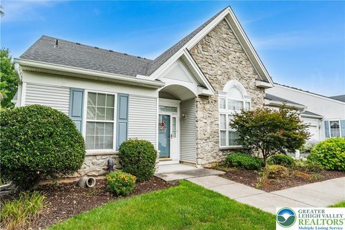 1879 Jeanine Way, Hellertown, PA, 18055-3404 | Card Image