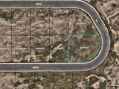 25-243 E 2000 S, Vernal, UT, 84078-4867 | Card Image