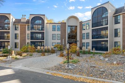 Welcome to Marsh Park Condominiums in the heart of West Bloomington! This highly sought after condo complex offers resort style amenities, and an active community of residents. | Image 1