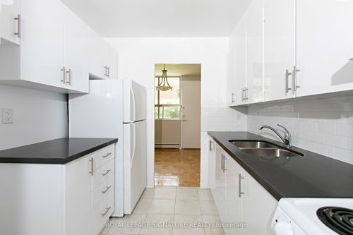 804-525 Eglinton Ave E, Toronto, ON, M4P1N5 | Card Image