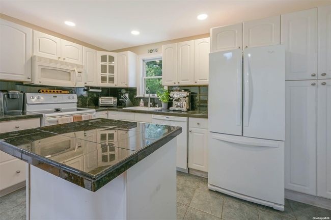 9 Shamrock Rd, House other with 2 bedrooms, 1 bathrooms and null parking in Rocky Point NY | Image 5