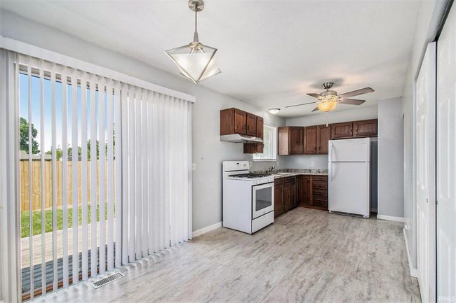 2404 Hummel Dr, House other with 3 bedrooms, 2 bathrooms and null parking in Mishawaka IN | Image 6
