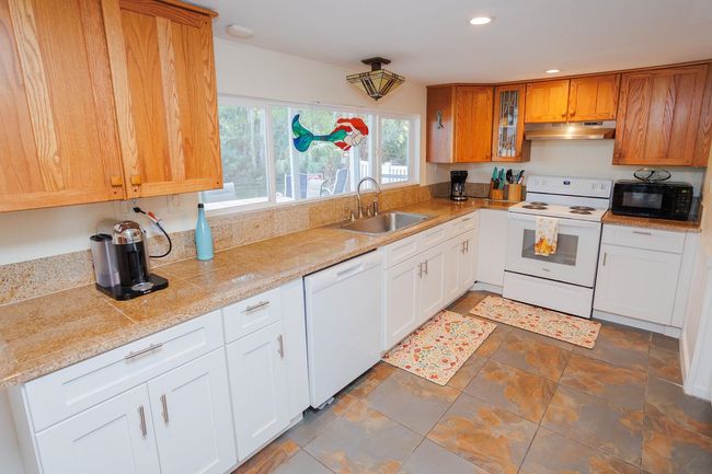 6194 Bear Trl, House other with 4 bedrooms, 4 bathrooms and null parking in WEEKI WACHEE FL | Image 19