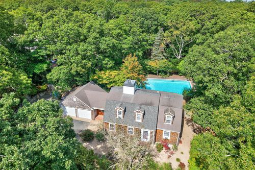 13 Two Ponds Rd, Falmouth, MA, 02540-2221 | Card Image