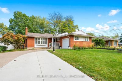 21 Elm Ridge Dr, House other with 2 bedrooms, 3 bathrooms and 4 parking in Saint Catharines ON | Image 2