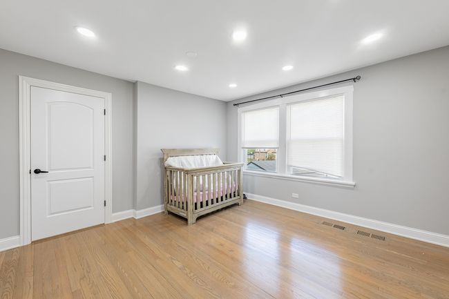9712 Shore Dr, House other with 6 bedrooms, 3 bathrooms and 2 parking in Oak Lawn IL | Image 42